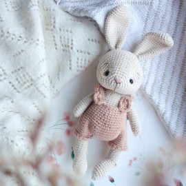 Patron lapin au crochet PDF – Doudou bébé, niveau débutant
