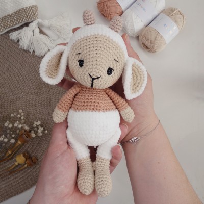 Pelote mon petit agneau : Patron Au Crochet PDF