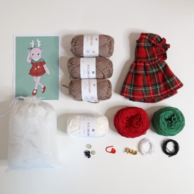 Kit Crochet Solveig, renne de Noël – Coffret Complet, Patron PDF