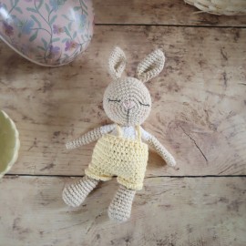 Mini Coton le lapin Jaune - pièce unique peluche au crochet