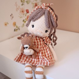 Patron "Lison, jolie poupée"